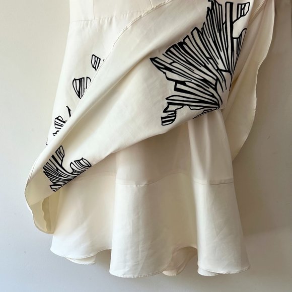 New Halston Heritage layered Skirt Cream Black Cocktail mini Dress, Size 4 - Picture 9 of 15